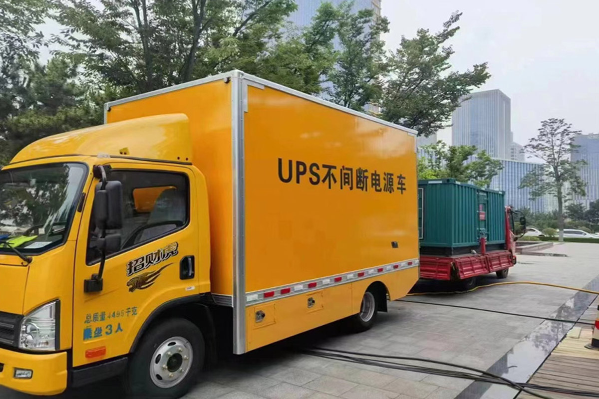 东川发电机租赁施工现场
